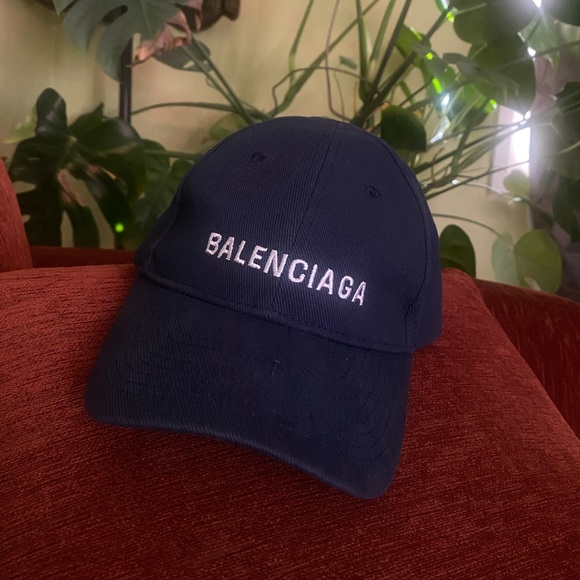 Balenciaga cap great condition - Picture 5 of 6